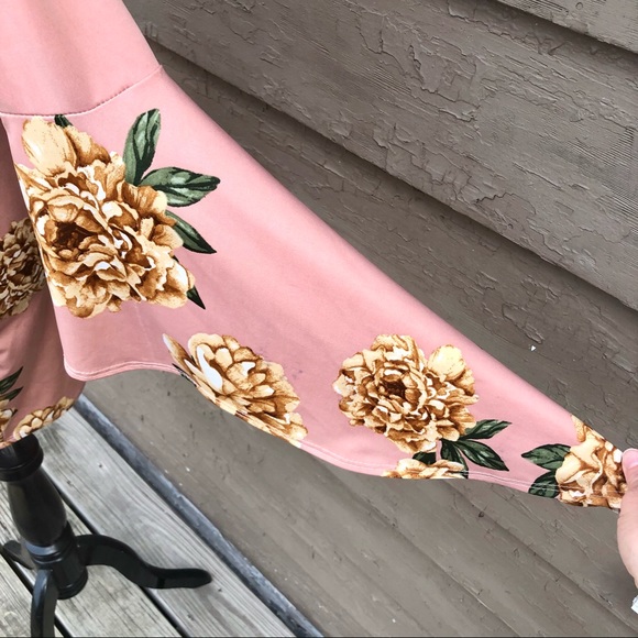 Sweet floral bodycon with bell sleeves! - Picture 3 of 6